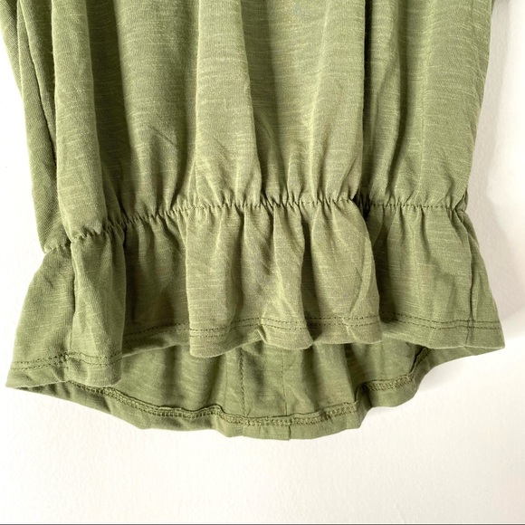 Belle Du Jour Olive Green Ruffle Button Pocket Top NWT - Picture 4 of 7